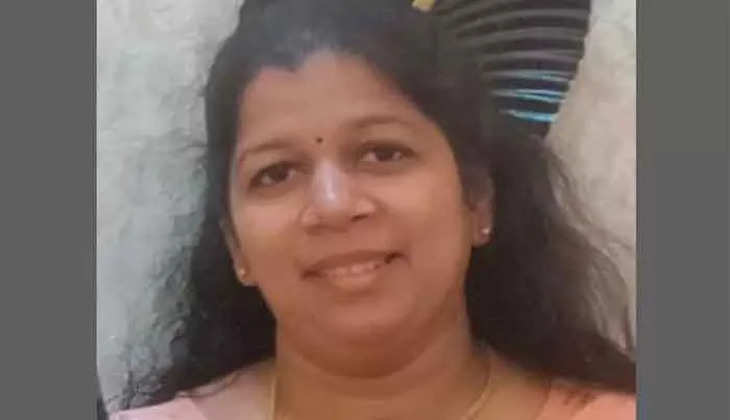 Woman Died in Road Accident, Kozhikode, News, Accidental Death, Obituary, Dead Body, Protest, Natives, Kerala 