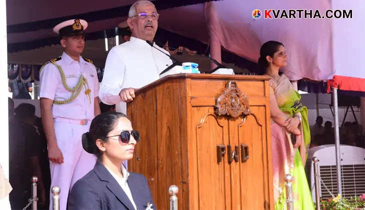 Governor hoisting the national flag on Republic Day in Kerala.