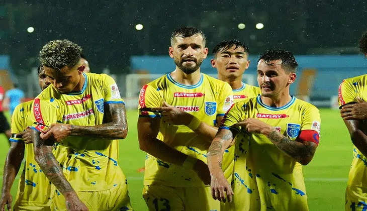 Kerala Blasters Thrash Mumbai City in Durand Cup