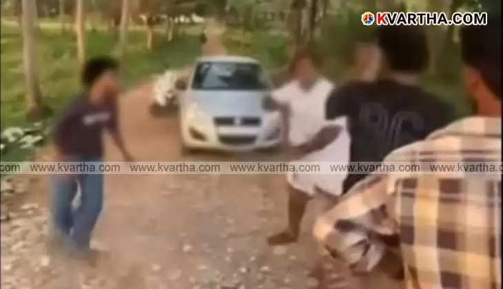 Photo showing youths assaulting a man in Tirur, Kerala