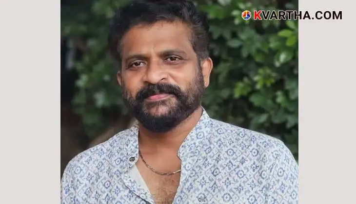 Actor Koottickal Jayachandran appeared at the Kozhikode Kasaba police station in POCSO case