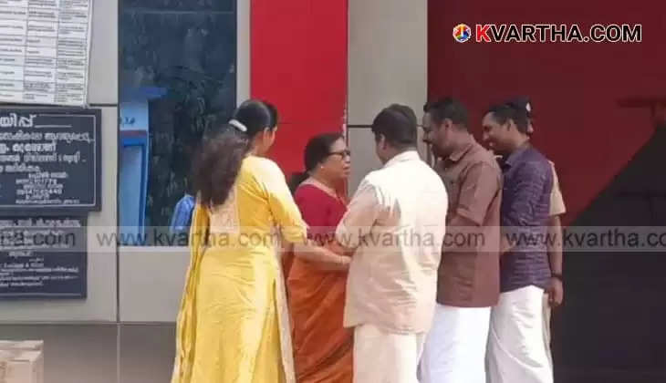 PK Sreemathy visiting jail