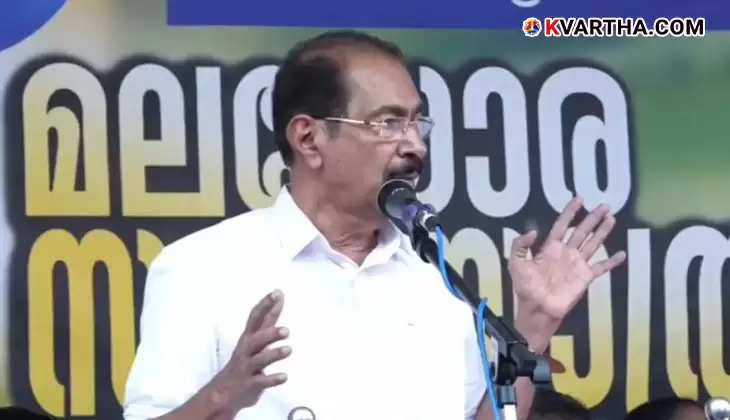  Congress MLA Sunny Joseph speaking at a UDF rally in Kottiyoor.