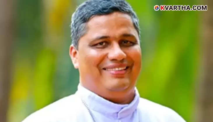 Archbishop Joseph Pamplany assuming office in Ernakulam Archdiocese