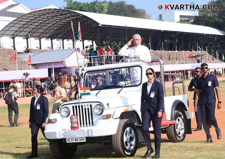 Governor hoisting the national flag on Republic Day in Kerala.